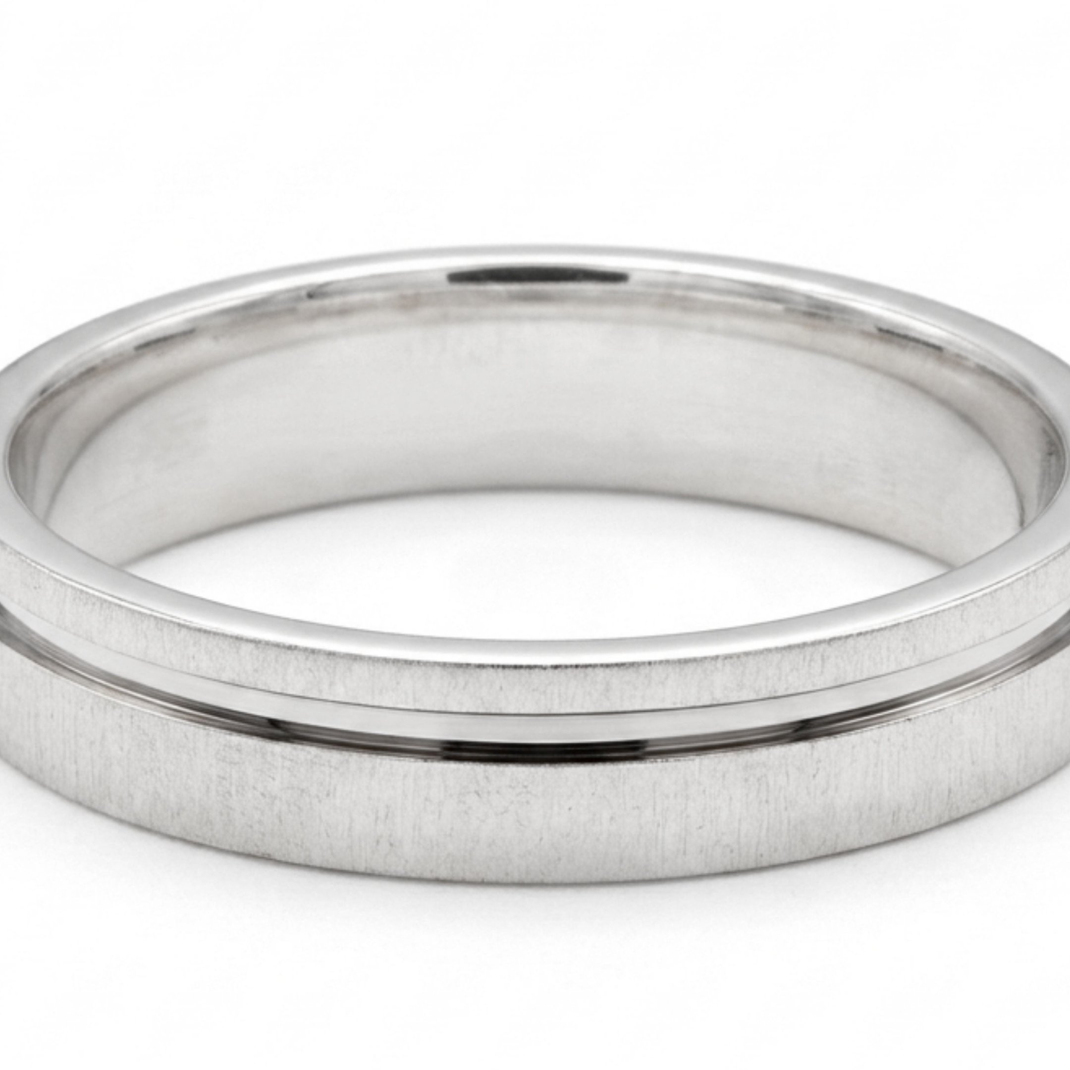 Aliança Acetinada com Friso 4,5mm em Prata 925