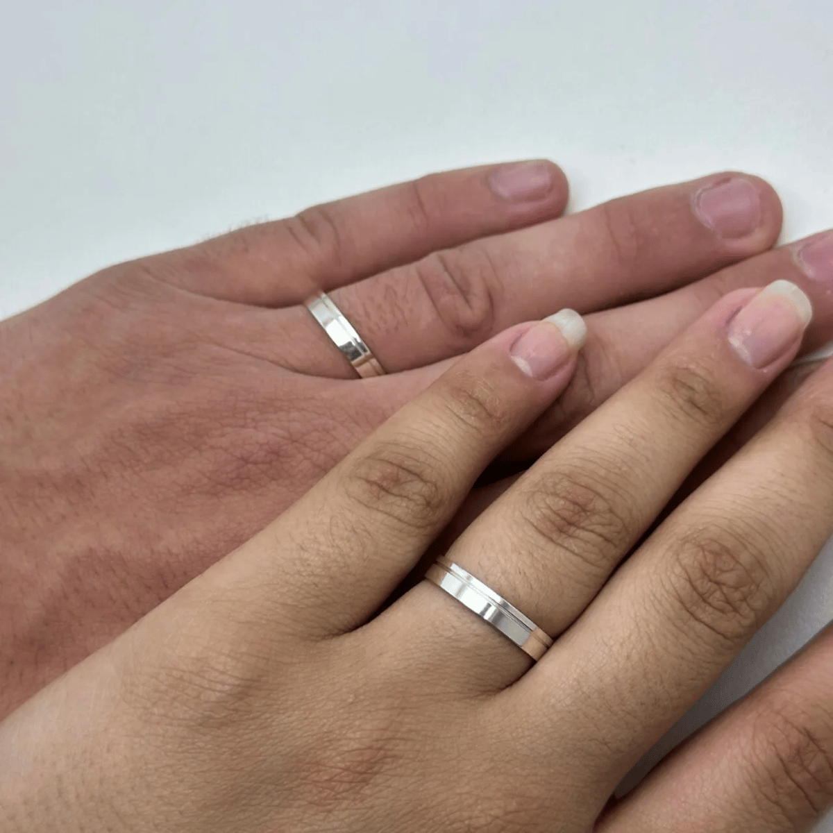 Aliança Anatômica com Friso Polido 3,5mm em Prata 925