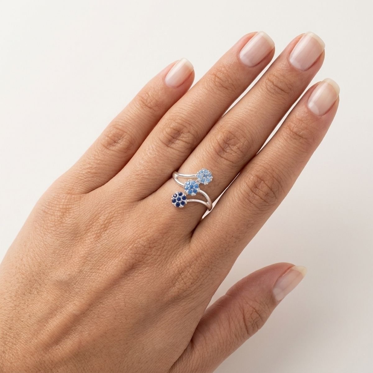 Anel Trio Flores Degradê Azul em Prata 925