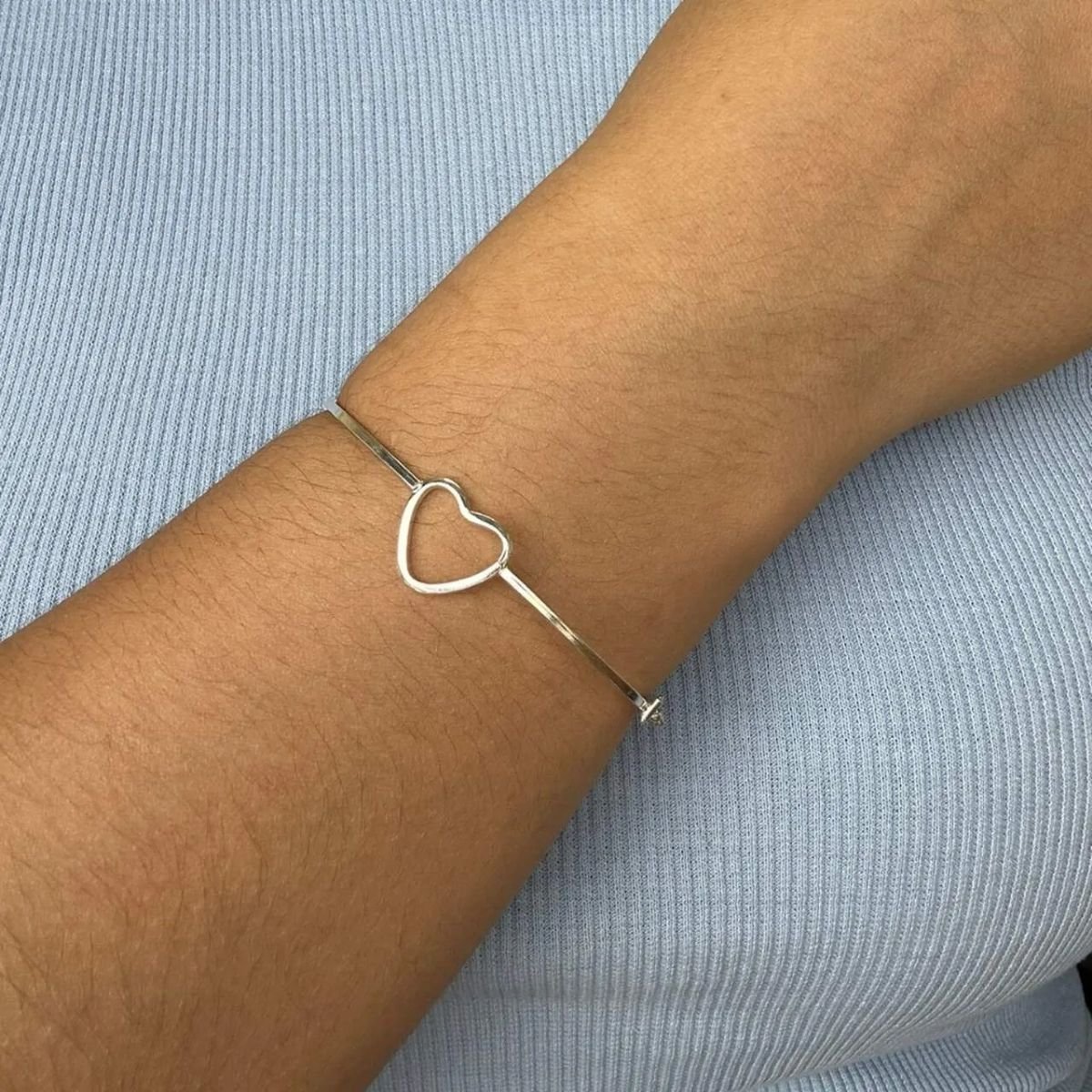 Bracelete Coração Vazado Minimalista em Prata 925