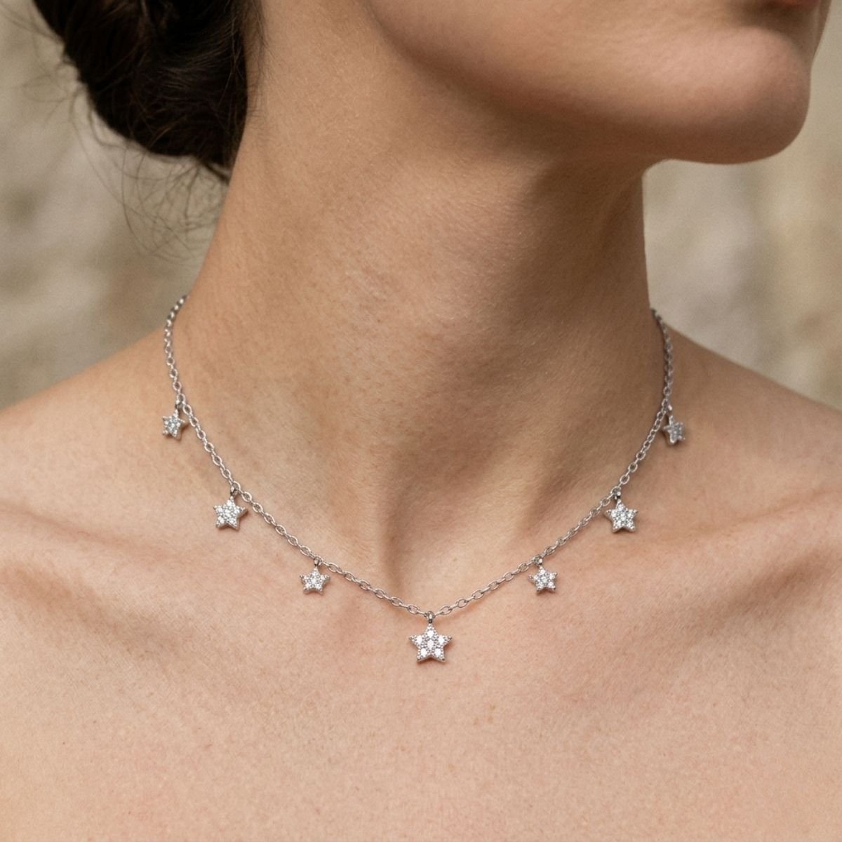 Colar Choker Estrelas Pendentes Cravejadas em Prata 925