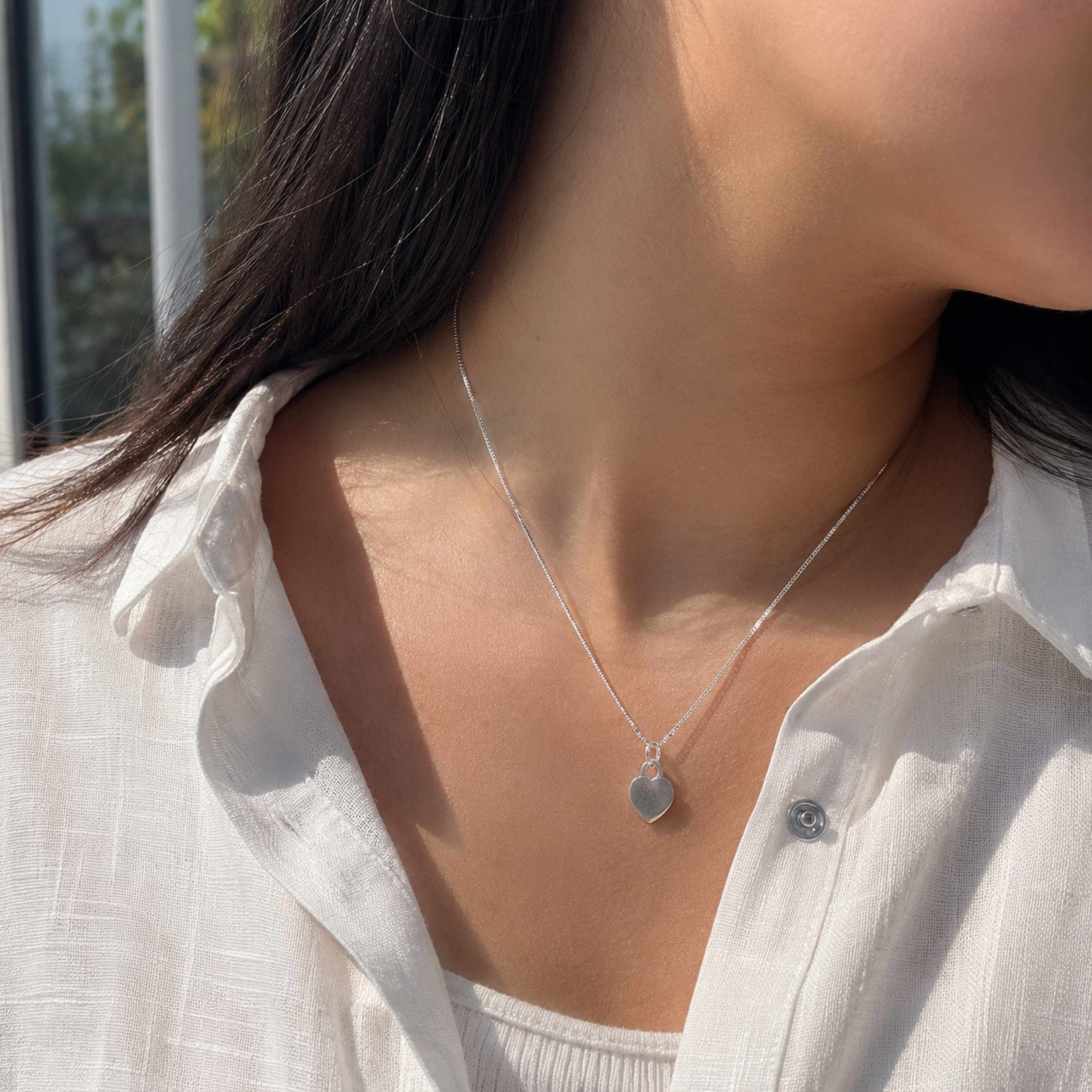 Colar Coração Liso Minimalista Delicado em Prata 925