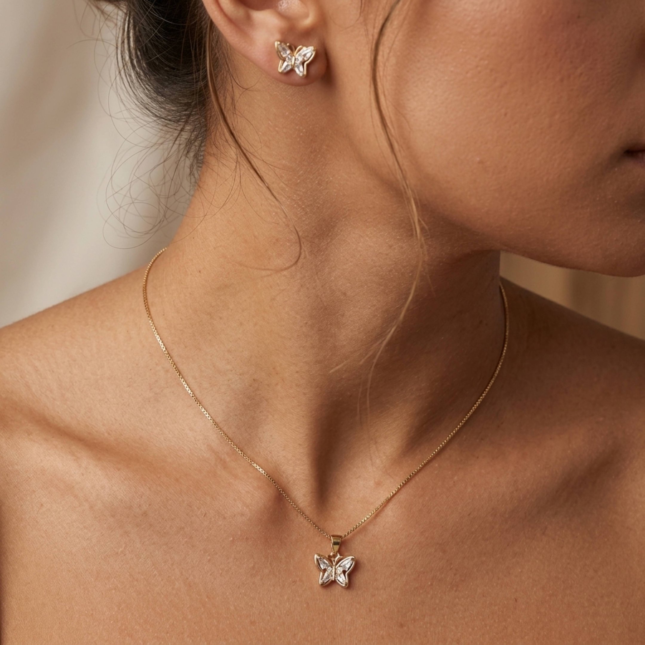 Conjunto Borboleta Brilhante Zircônia Folheado a Ouro 18K