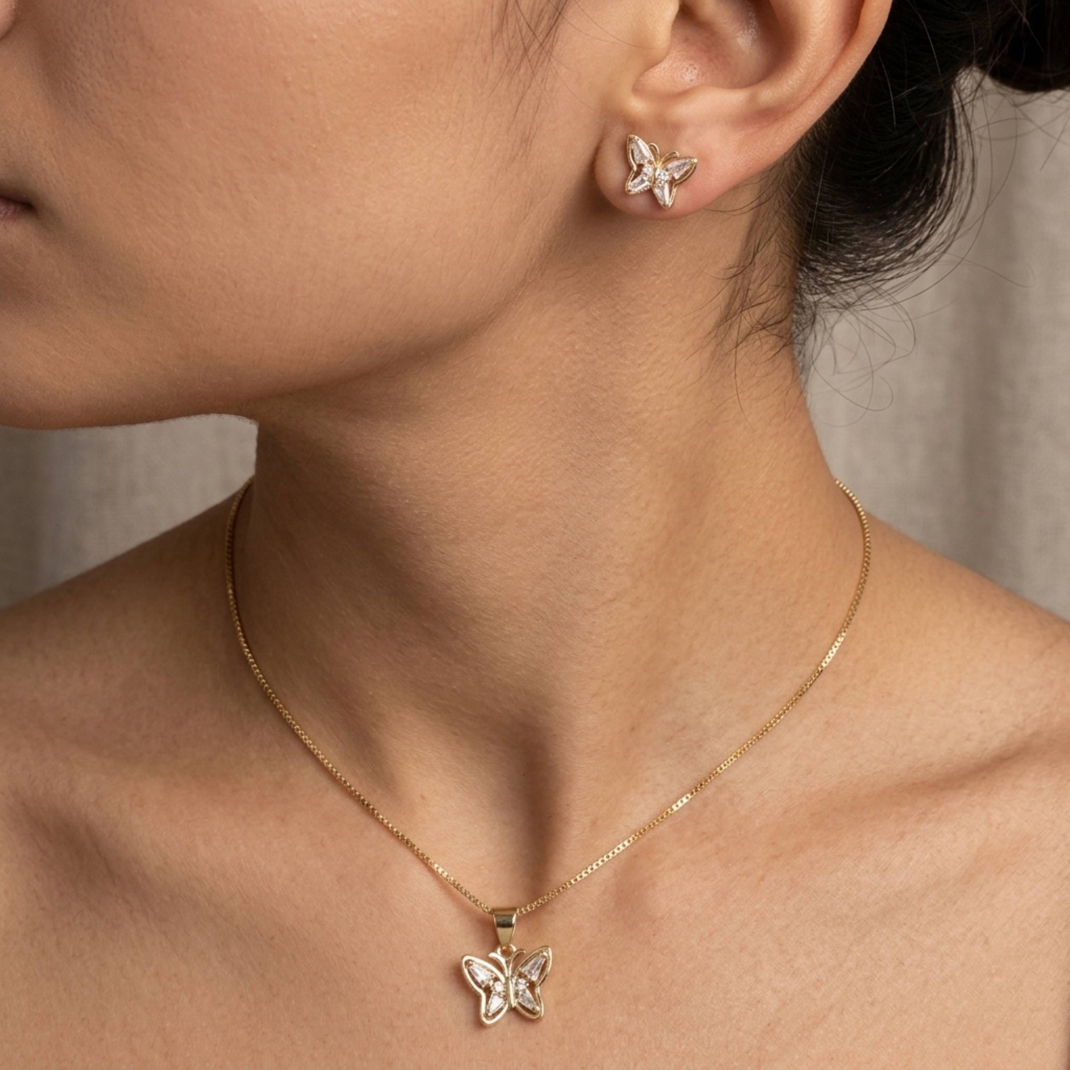 Conjunto Borboleta Brilhante Zircônia Folheado a Ouro 18K