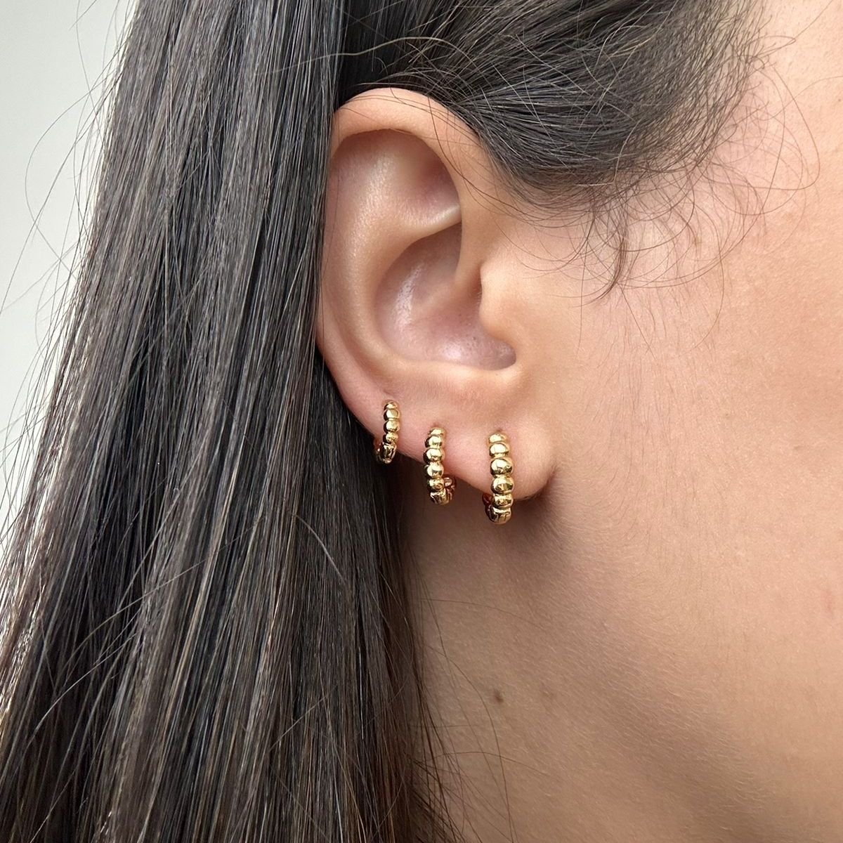 Trio de Brincos Argola Click Bolinhas Folheado a Ouro 18K